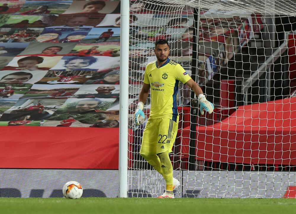 Sergio Romero, Man United goalie, emerges as target for Chelsea and Leeds Sergio Romero, Man United goalie, emerges as target for Chelsea and Leeds