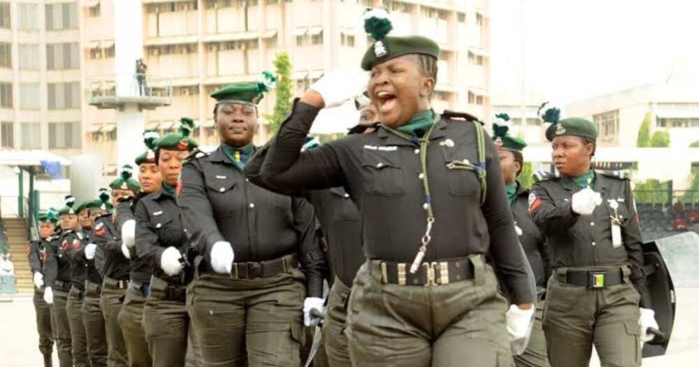 female police officers