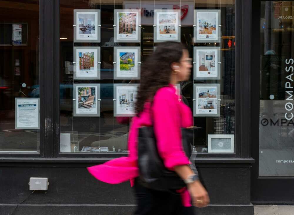 The rise in interest rates in the face of rampant inflation has aggravated the crisis by pushing would-be buyers in New York to rent