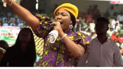 2023: Gospel artiste, Mercy Chinwo performs at PDP rally in Akwa Ibom
