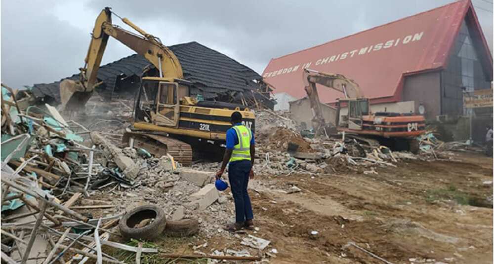 Abuja, Nigeria's capital city, building collapse, kubwa, FCT, workers trapped