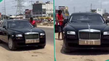 "The rich also cry": Drama as fuel Finishes in Expensive Rolls Royce, Car Stops By Roadside