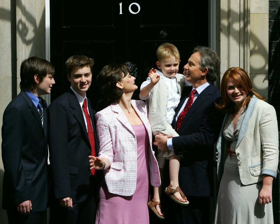 Tony Blair and Gordon Brown swapped flats to accommodate Blair's growing family