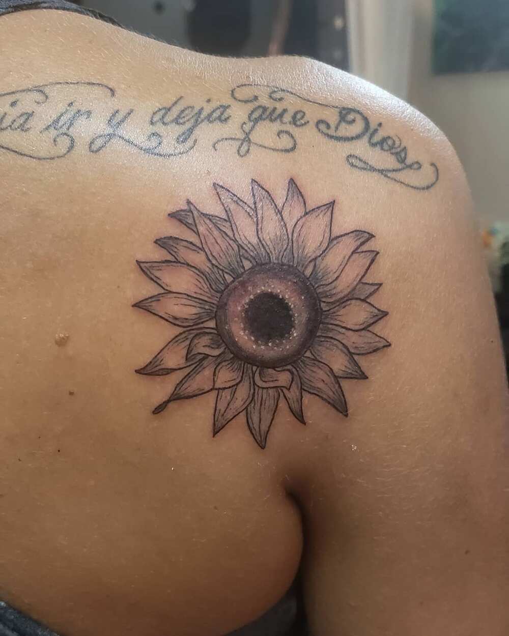 sunflower tattoo meaning