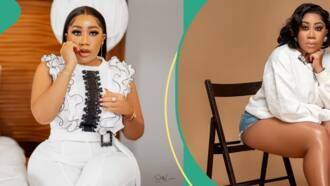 Beryl TV e5bf48f460ae1407 "Sweet Girl": Yemi Alade Adorns Creative Star-Themed Hairstyle, Rocks Short Outfit For Video Shoot Entertainment 