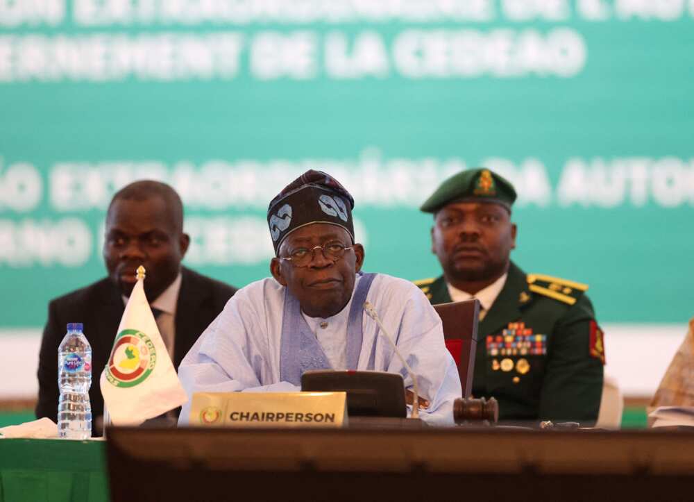 Nigerian coat of arms meaning Nigerian coat of arms meaning