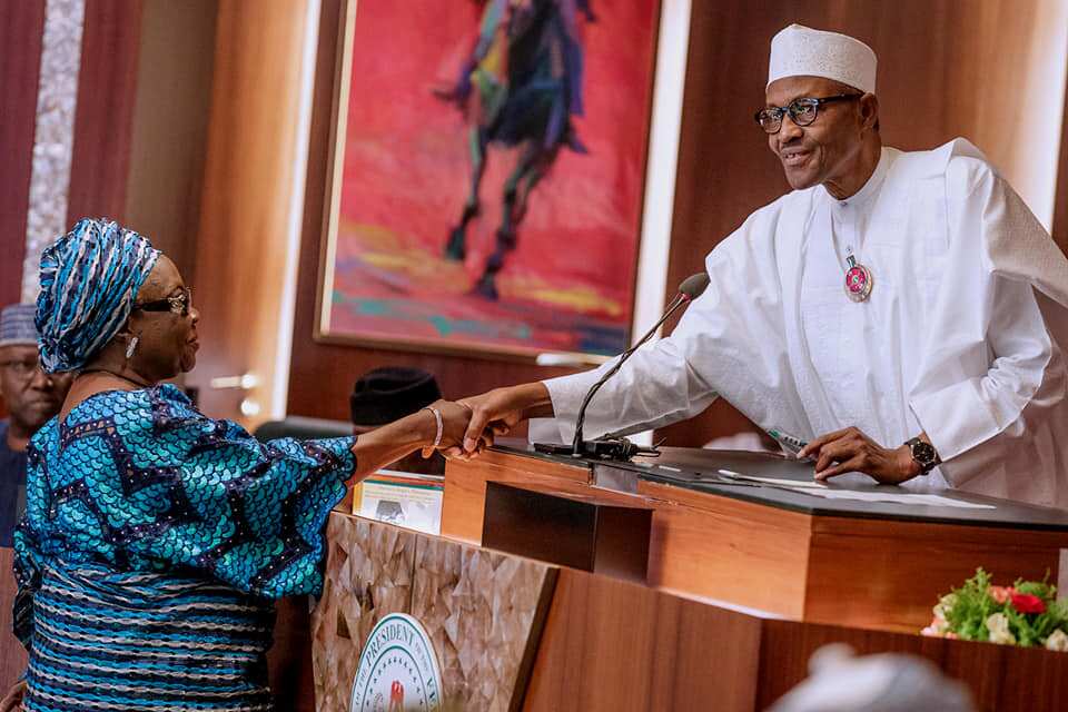 Buhari presides over swearing in ceremony of chairman, commissioners of FCSC