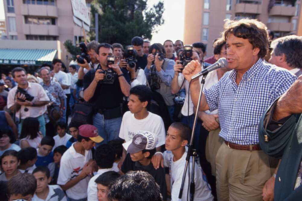 Bernard Tapie Bernard Tapie