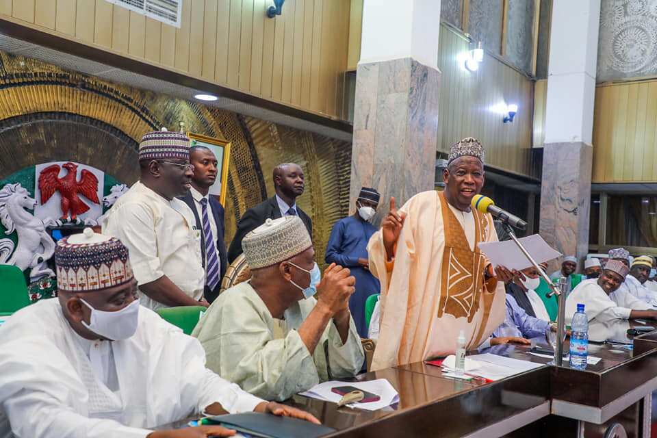 Ganduje ya mayar da martani kan yan majalisan da suka kai kararsa Abuja, Kabiru Gaya ya zame kansa