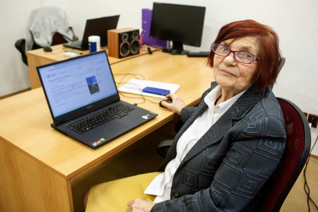 Senioři vylepšují Wikipedii jako koníčka pro důchodce