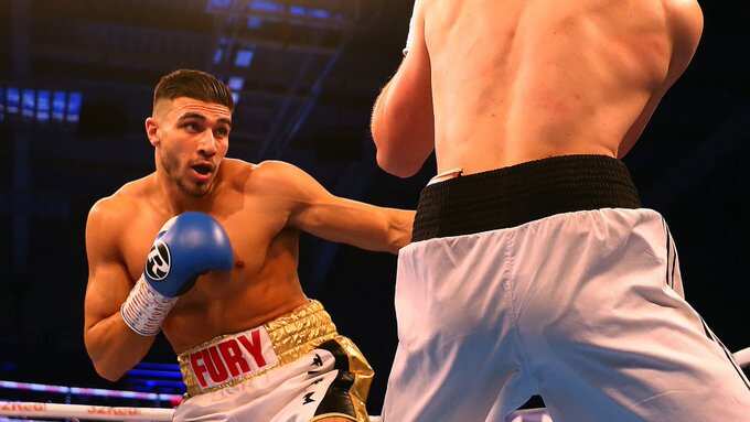 Tommy Fury boxing