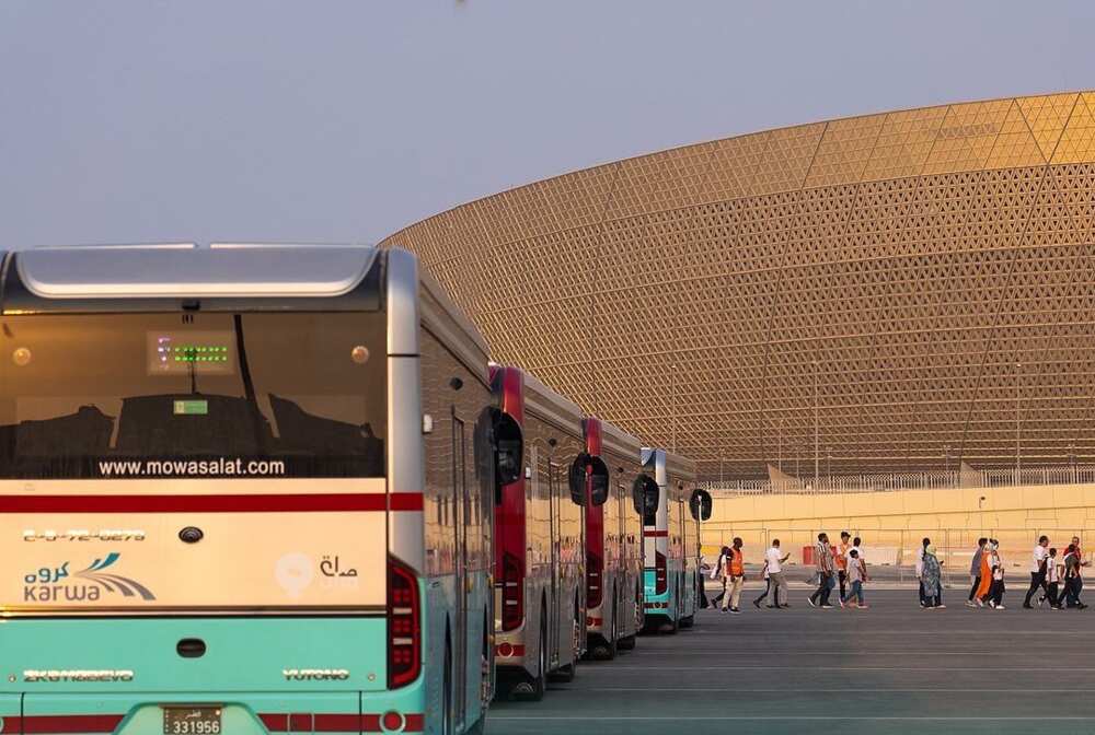 Qatar za ta ba Lebanon kyautar motoci bas Qatar za ta ba Lebanon kyautar motoci bas