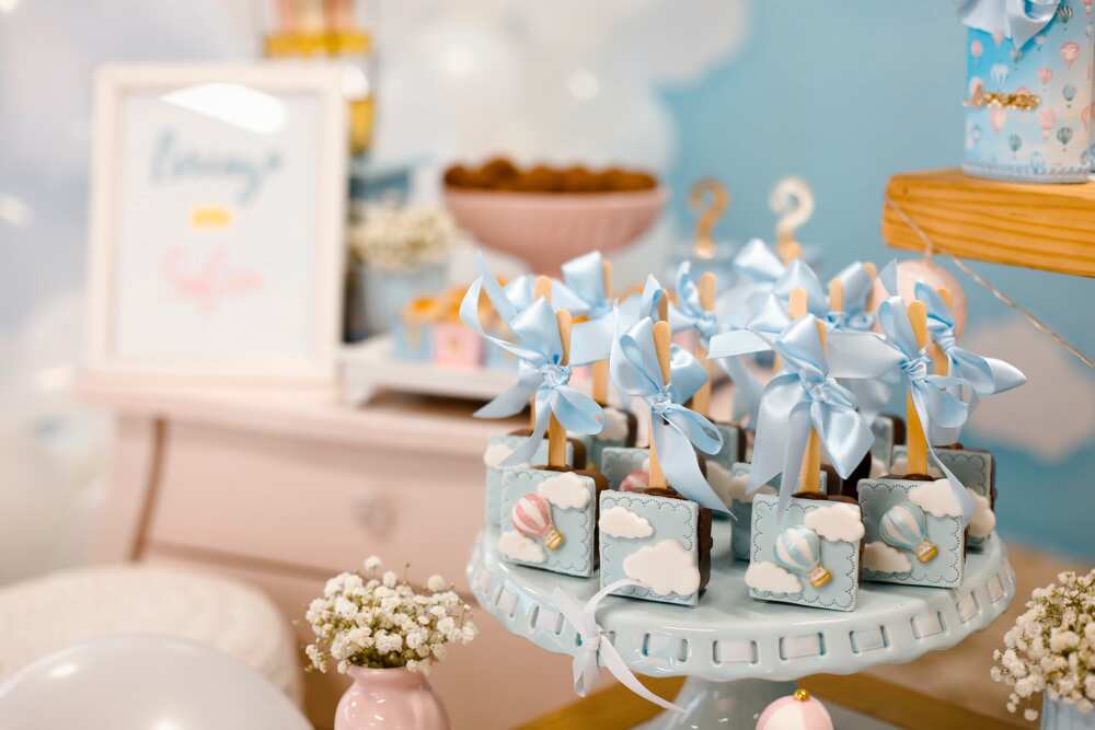 How to Throw a Cute and Unforgettable Gender Reveal Party - Ready In Ten