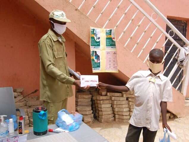 COVID-19: Corps member sensitises Almajiri children on danger of virus