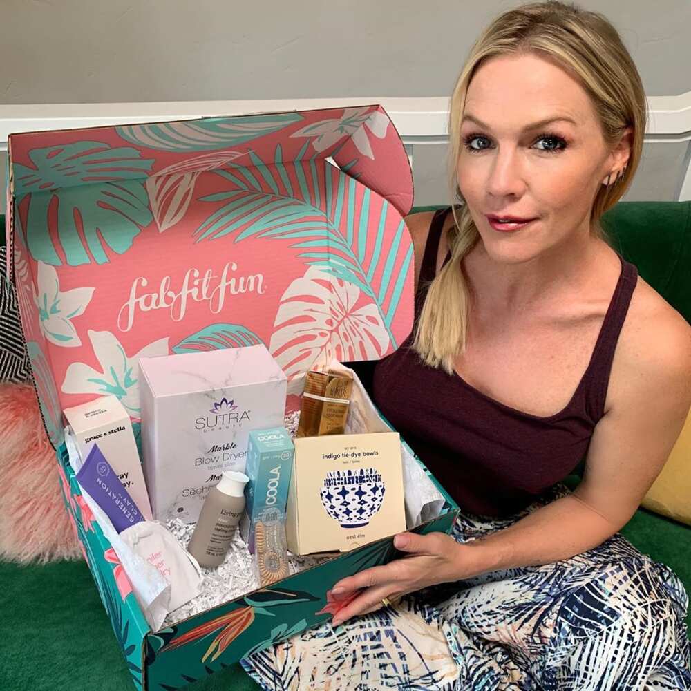 How old is Jennie Garth How old is Jennie Garth