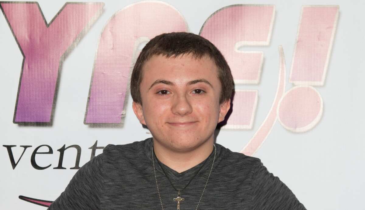 Atticus Shaffer's bio: age, height, net worth, girlfriend, condition