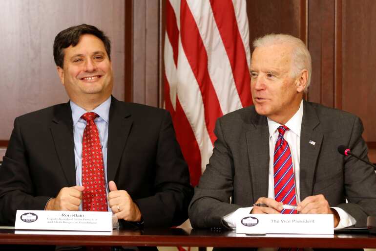 Biden appoints Ron Klain as chief-of-staff