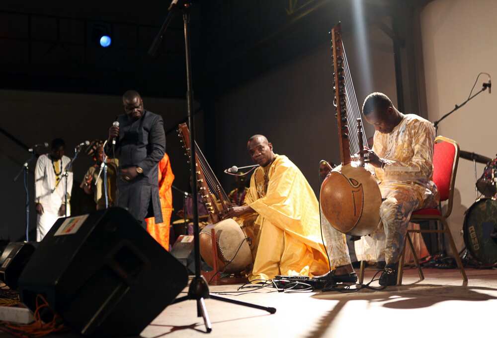 Sidiki Diabaté joueur de Kora Sidiki Diabaté joueur de Kora