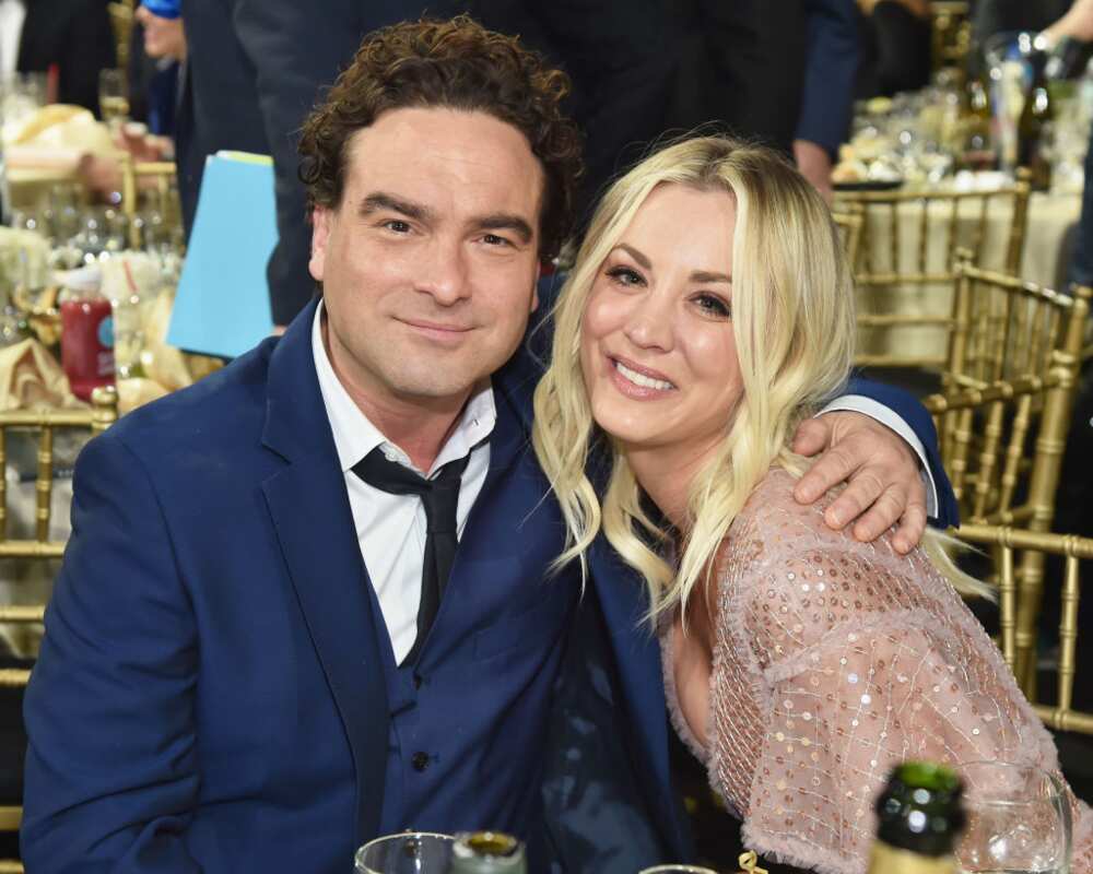 kaley cuoco johnny galecki