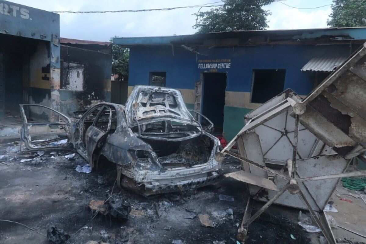 JUST IN: Unknown gunmen attack police station in Enugu, three cops feared killed