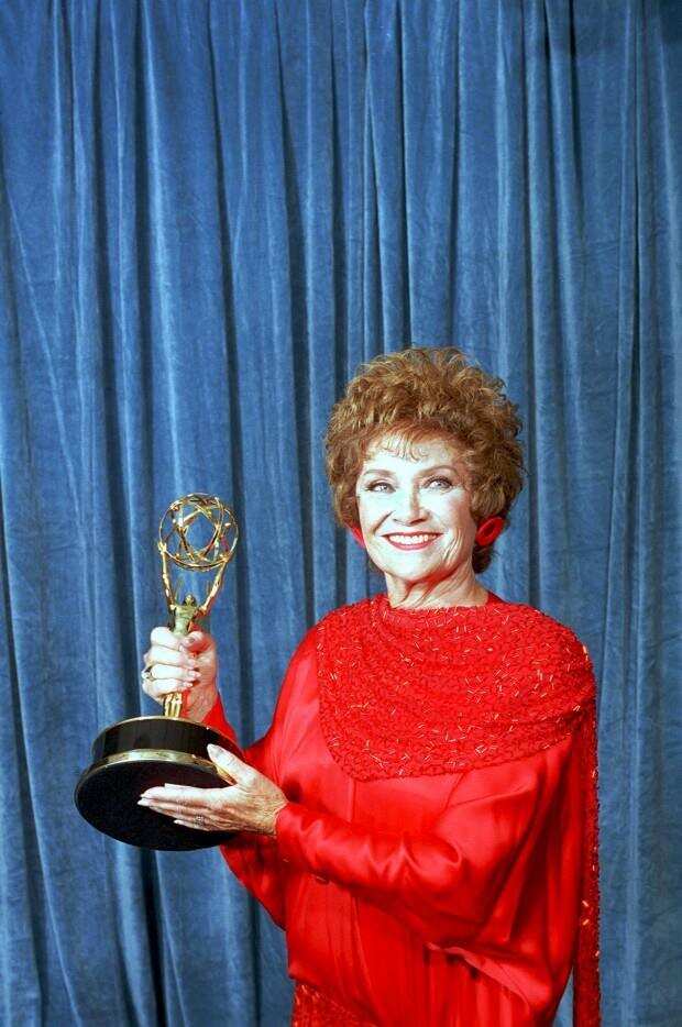 Estelle Getty bio: The life and death of the legendary Golden Girl 