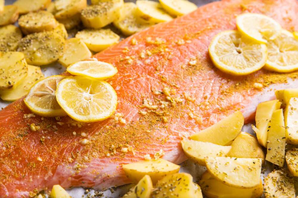 Salmón al horno Salmón al horno