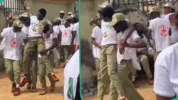 "God abeg o": Male corper faints at NYSC orientation camp, video from the incident generates buzz