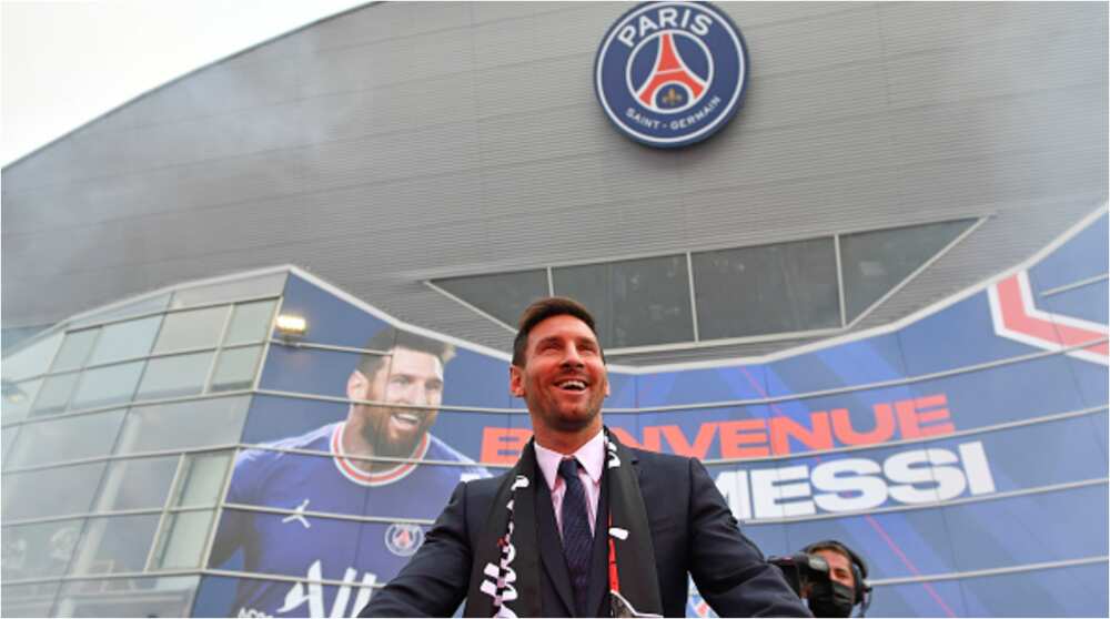 Incredible Scenes in Paris As Thousands of Fans Give Legendary Lionel Messi Incredible Reception