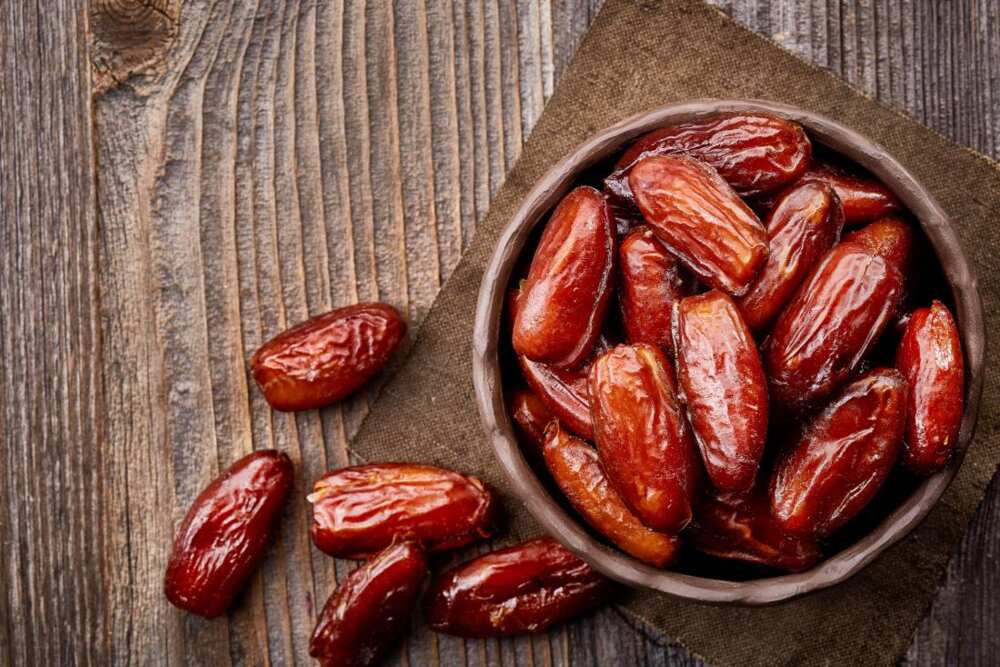 Benefits of eating dates