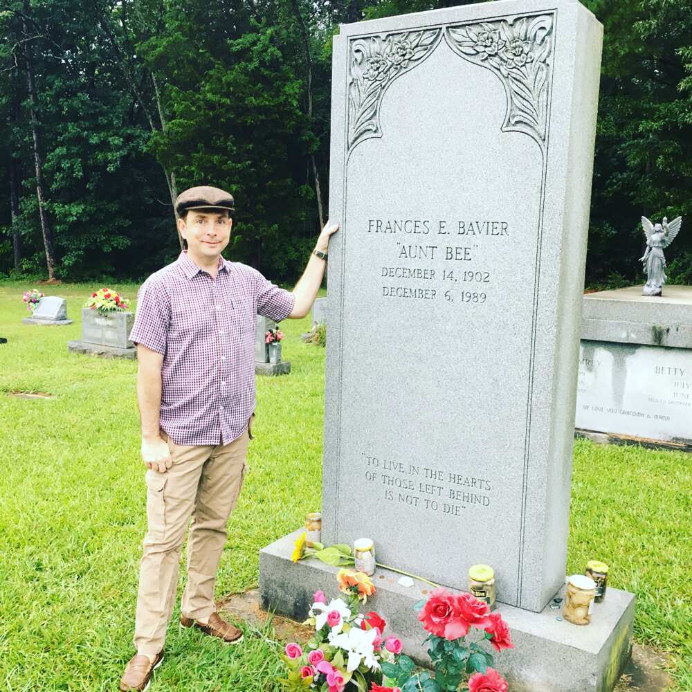 Frances Bavier gravesite