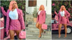 Mercy Aigbe leaves many gushing, takes cue from Cuppy as she rocks pink hair, outfit & handbag, shares video