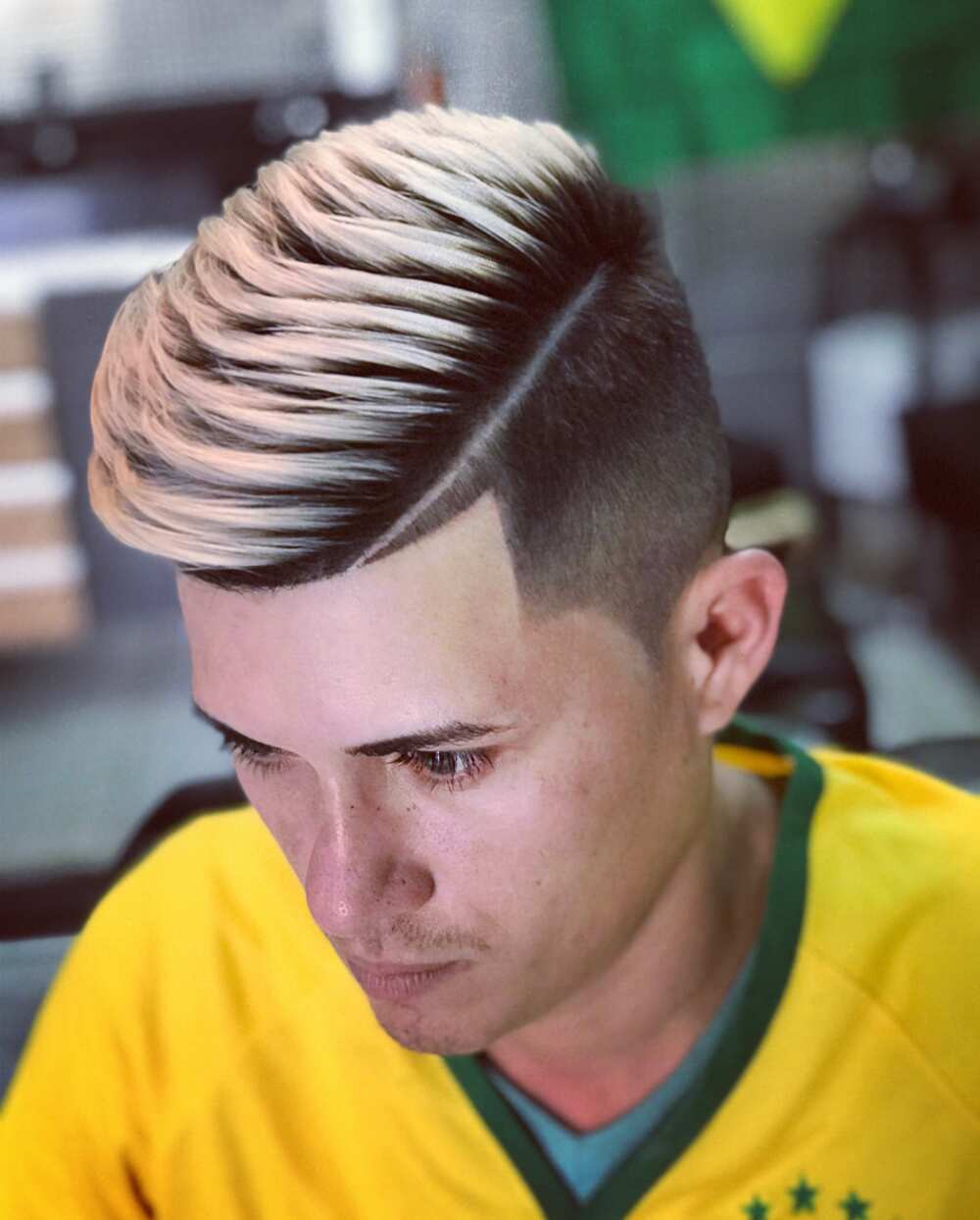 Faux hawk fade