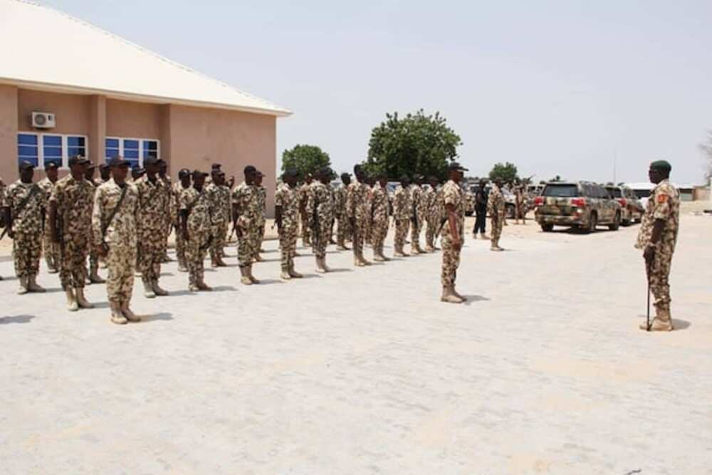 Da duminsa: Sojin Najeriya sun bankado wani harin 'yan bindiga a Kaduna Da duminsa: Sojin Najeriya sun bankado wani harin 'yan bindiga a Kaduna