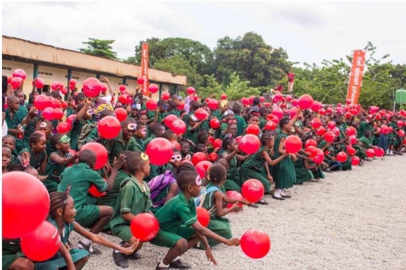 Children’s Day 2022: itel Donates Libraries, School Books and Other Educational Items to Students in Lagos
