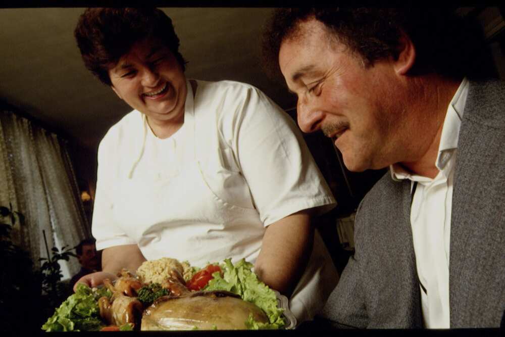 Que devient Maïté? Toute la vie de la star de la cuisine en photos Que devient Maïté? Toute la vie de la star de la cuisine en photos