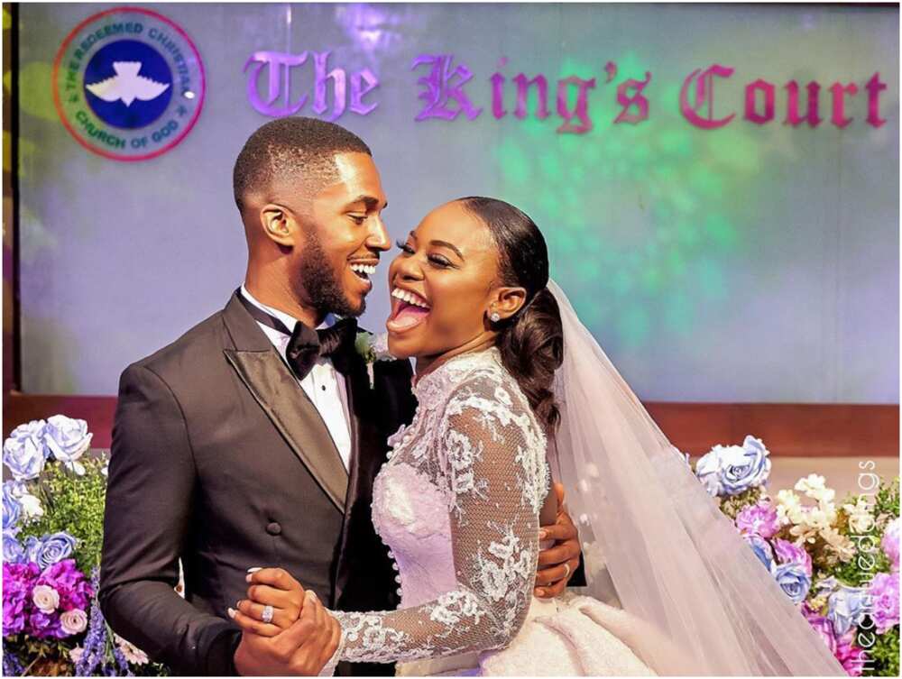 Covid-19: Bride’s wedding entrance in RCCG makes guests cry, worship (Photos/Video)