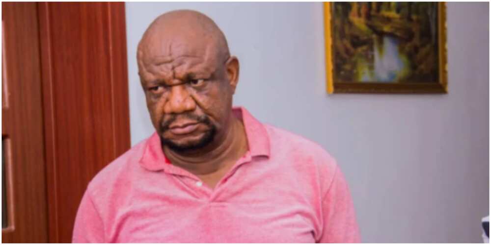 Reactions as veteran actor Alex Usifo is spotted doing push-ups in viral video