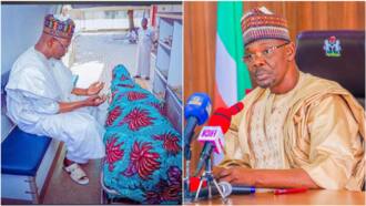 Tears, lamentation as Nasarawa governor prays for dead body of his first son, see photo