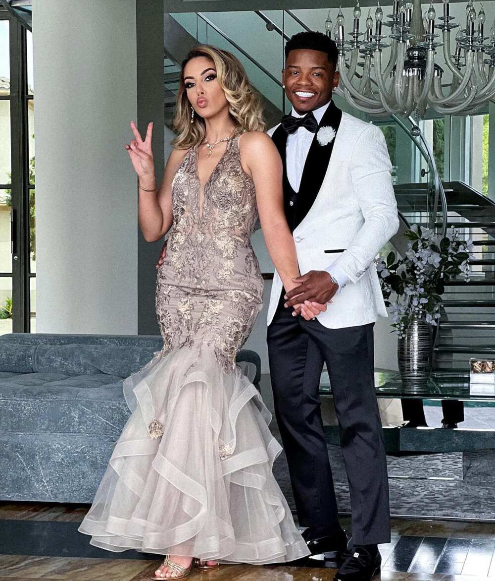 Who is Booke Ashley hall married to? Who is Booke Ashley hall married to?
