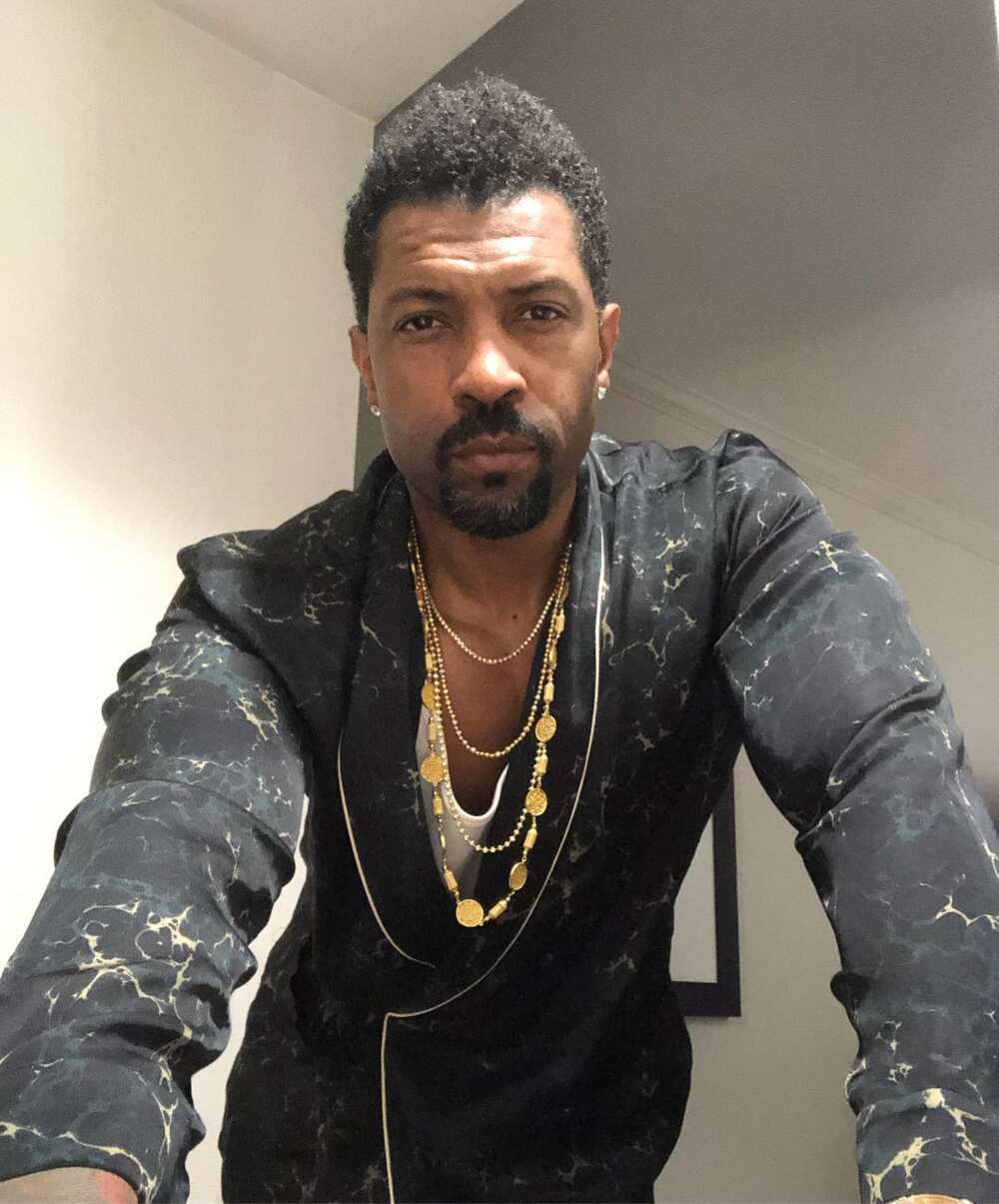 Deon Cole height