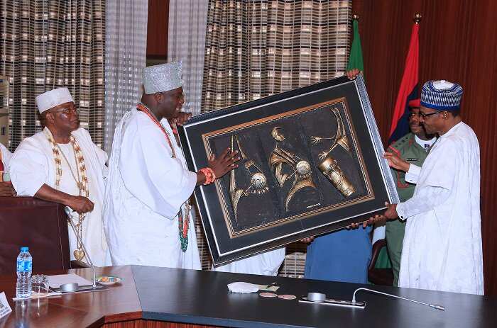 President Buhari with some south-west monarchs at the State House. Photo source: The Nation