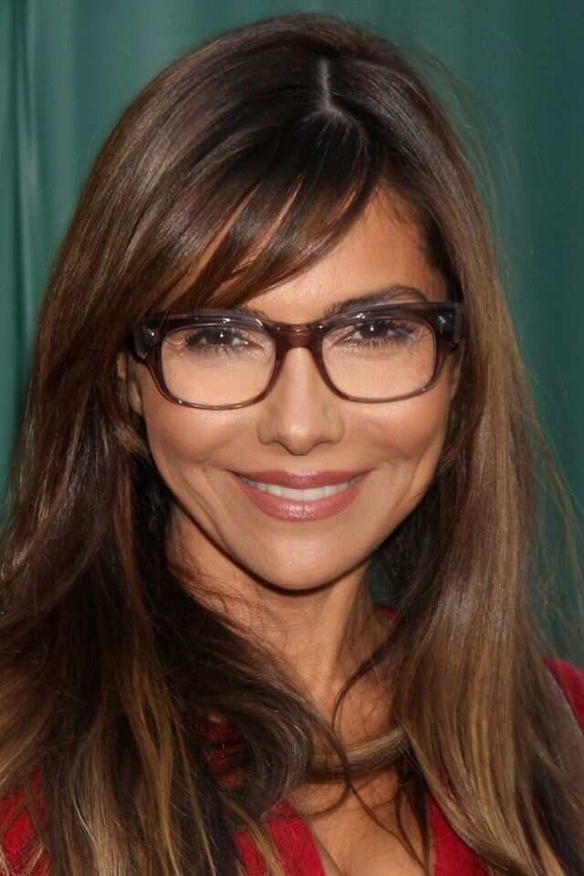 how old is Vanessa Marcil