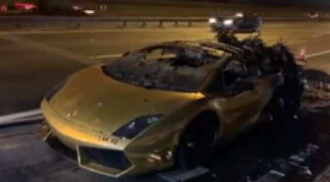 Man’s gold Lamborghini goes up in flames just 1 hour after picking it up (photos)