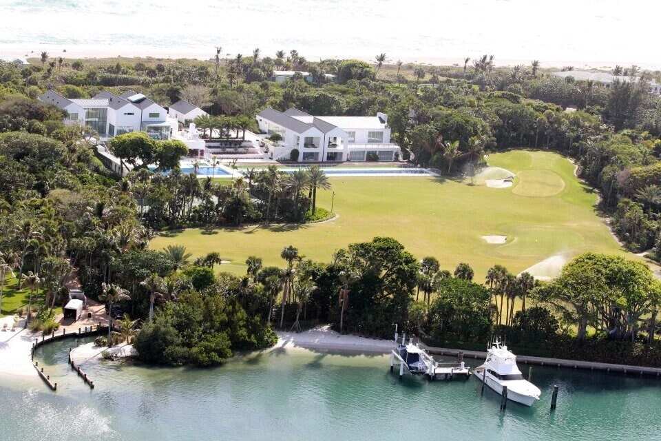 Inside Tiger Wood's expansive £41million home complete with golf course, restaurant and cinema theatre Inside Tiger Wood's expansive £41million home complete with golf course, restaurant and cinema theatre