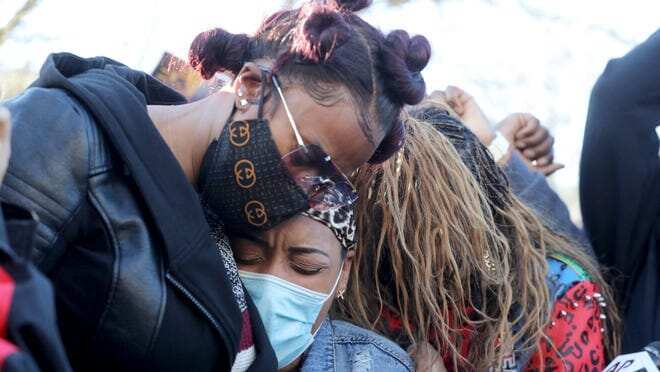 Rapper DMX's Family, Fans, Hold Vigil outside His Hospital to Pray for His Quick Recovery ...