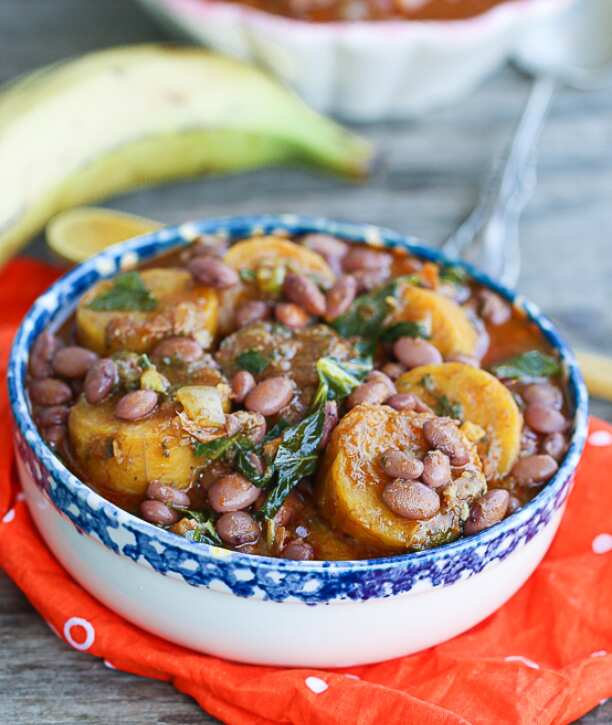 How to cook porridge beans with ripe plantain