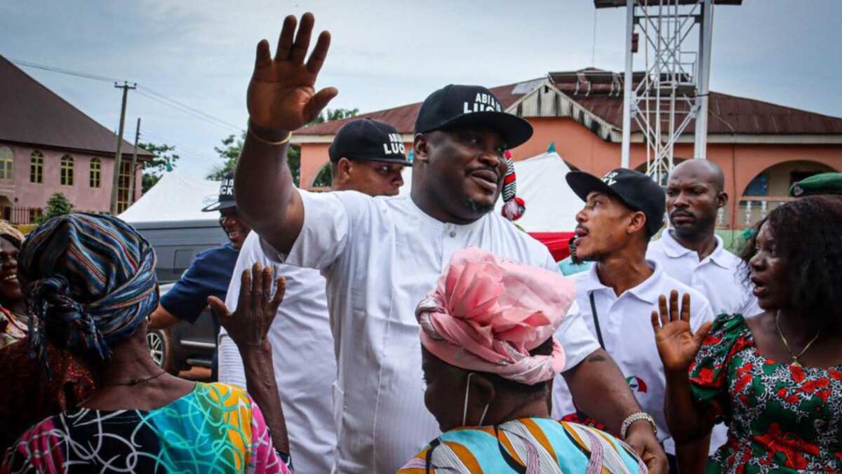 PHOTOS: PDP chieftain receives presidential home-coming reception in Abia