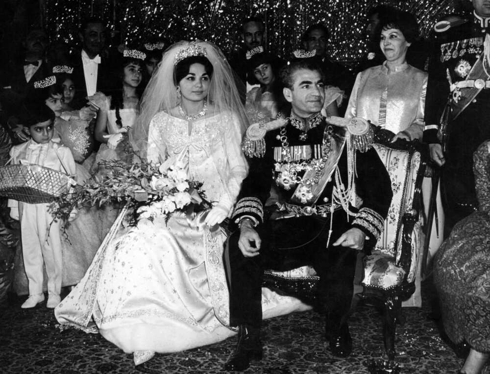 Farah Diba Pahlavi et son mari le Shah Mohammad Reza Pahlavi