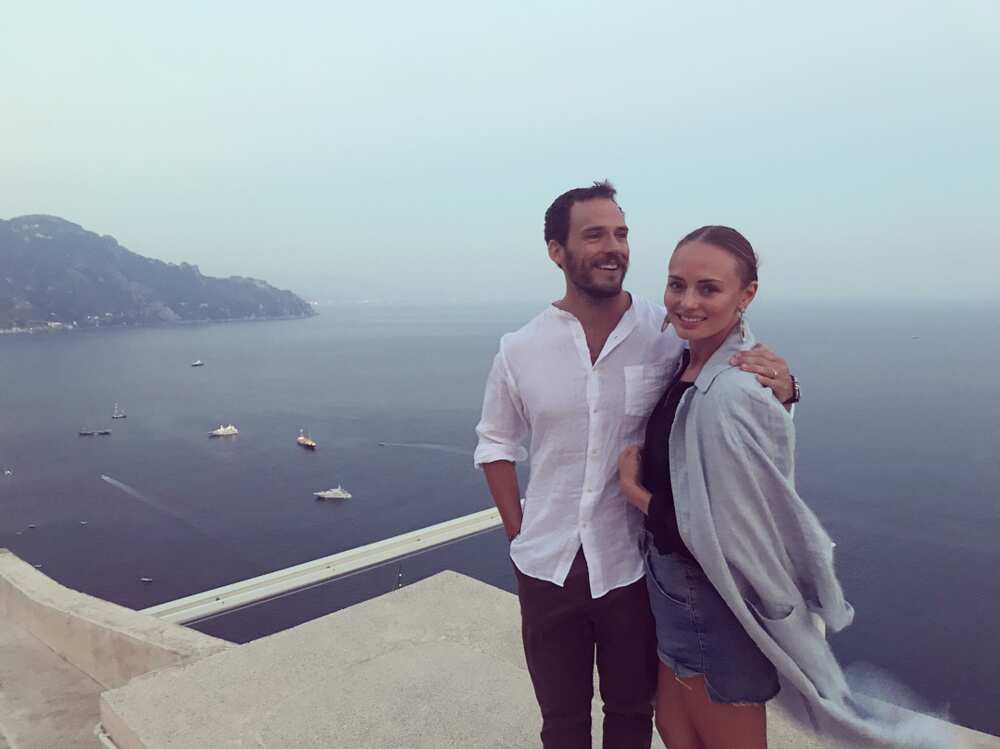 Sam Claflin and Laura Haddock