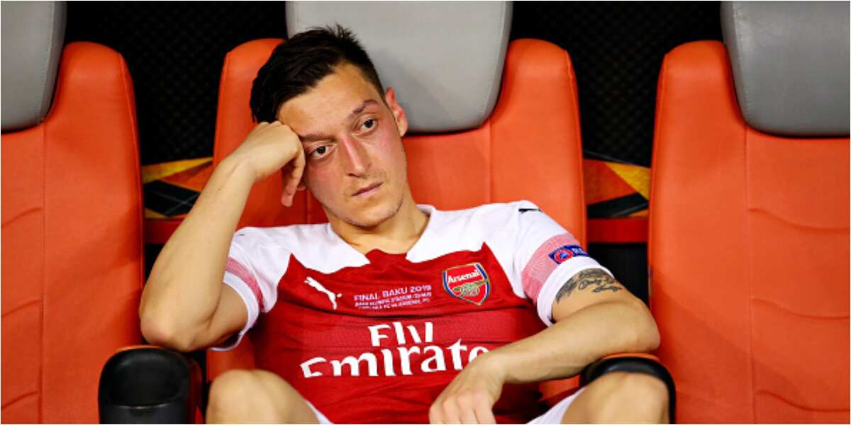 Mesut Ozil's reaction after Arsenal suffer another damaging defeat against Everton will surprise you